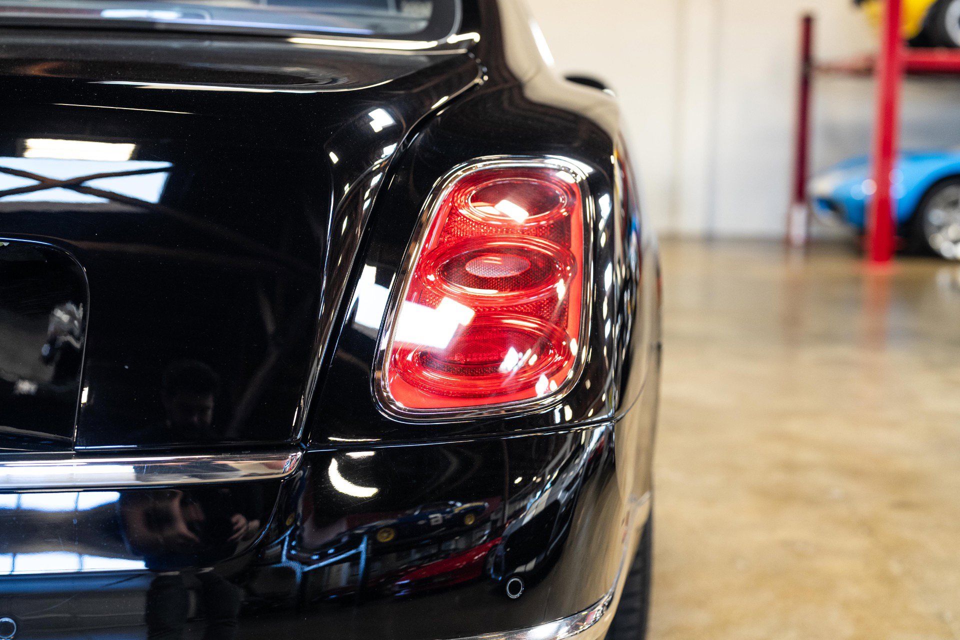 Used 2014 Bentley Mulsanne image 34