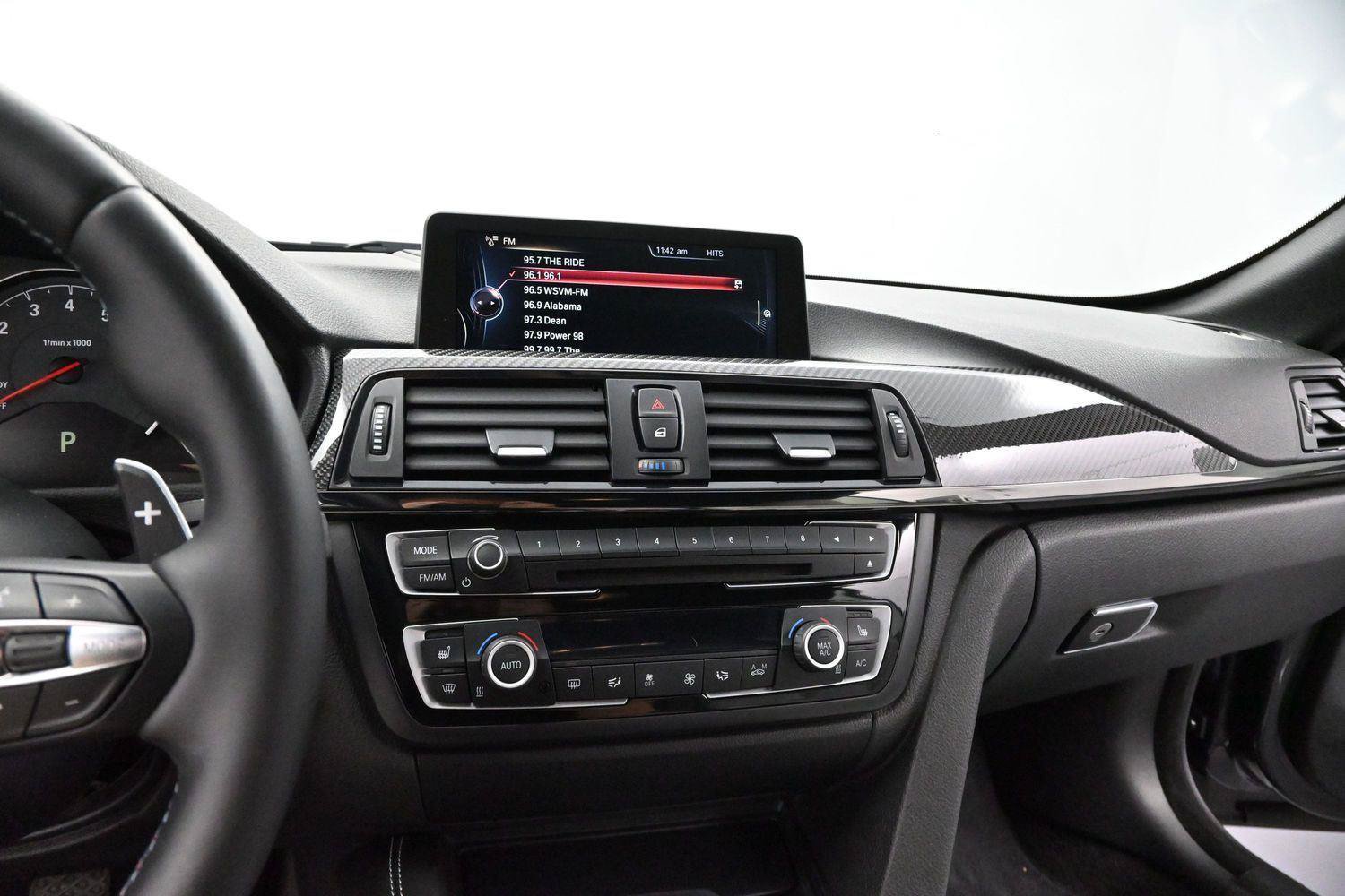 Used 2015 BMW M4 Convertible RWD image 17