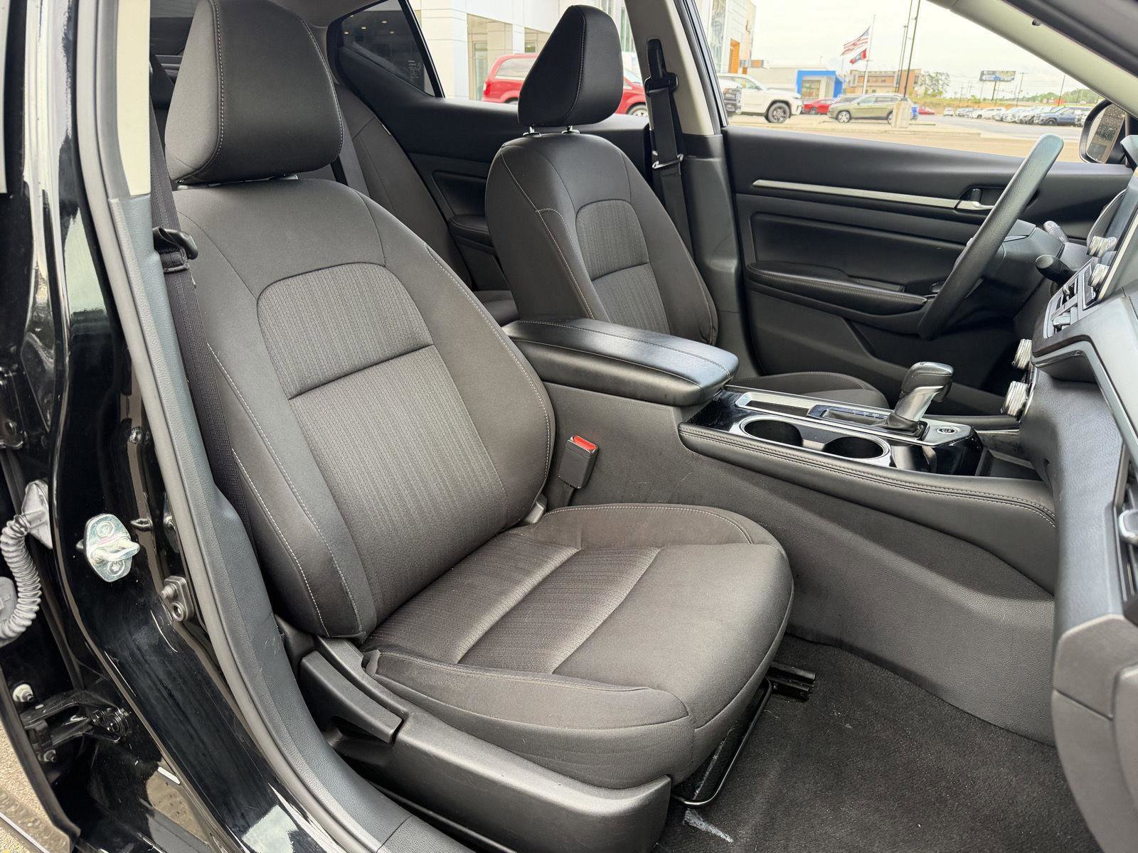 Used 2023 Nissan Altima 2.5 SV image 19