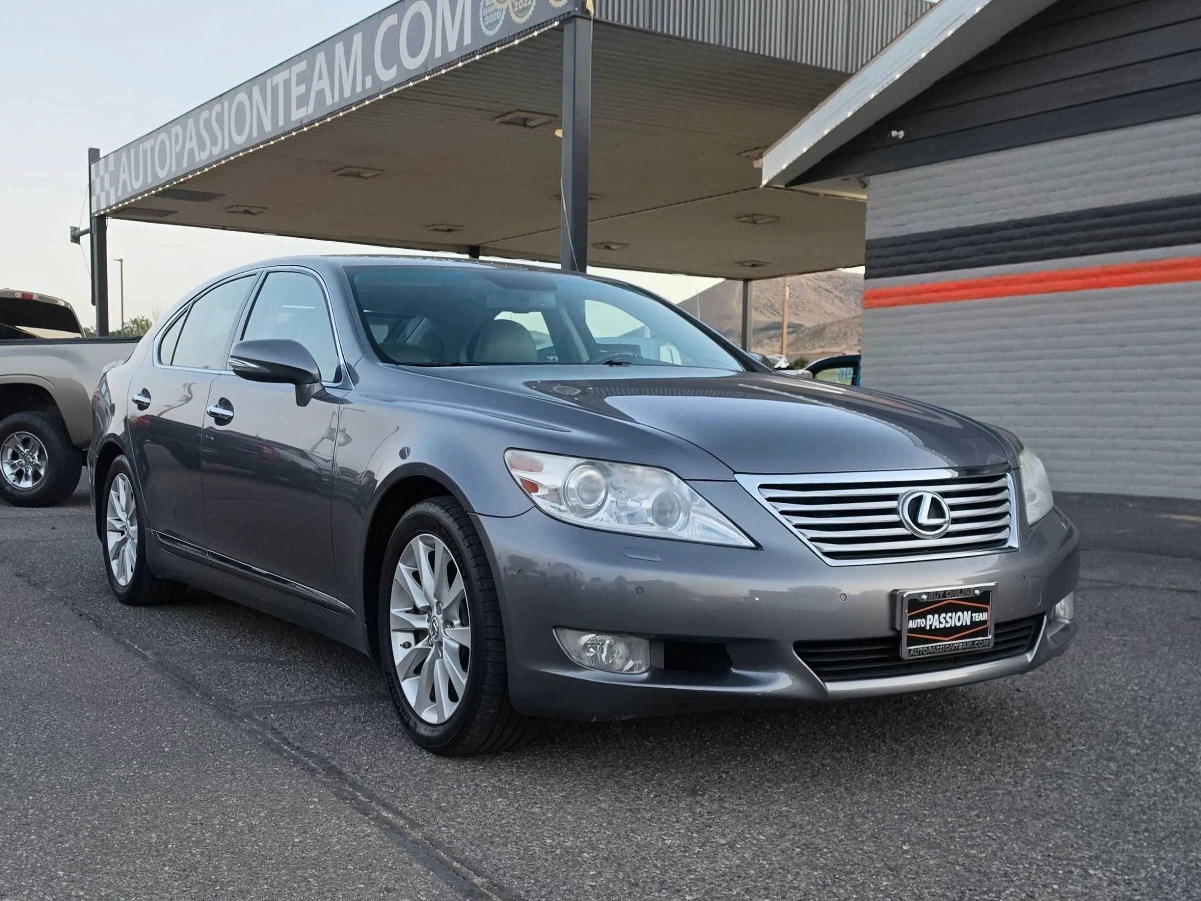 Used 2012 Lexus LS 460 w/ Luxury Value Edition RWD image 7