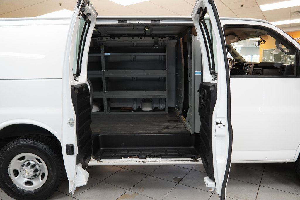 Used 2021 Chevrolet Express 2500 w/ Driver Convenience Package image 25