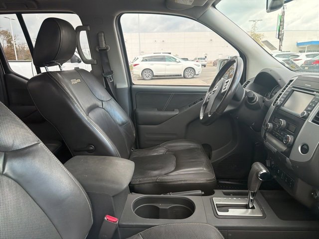 Used 2017 Nissan Frontier PRO-4X w/ Pro-4x Luxury Package image 3