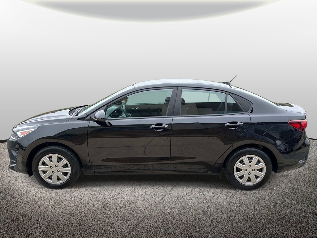 Used 2023 Kia Rio LX image 3