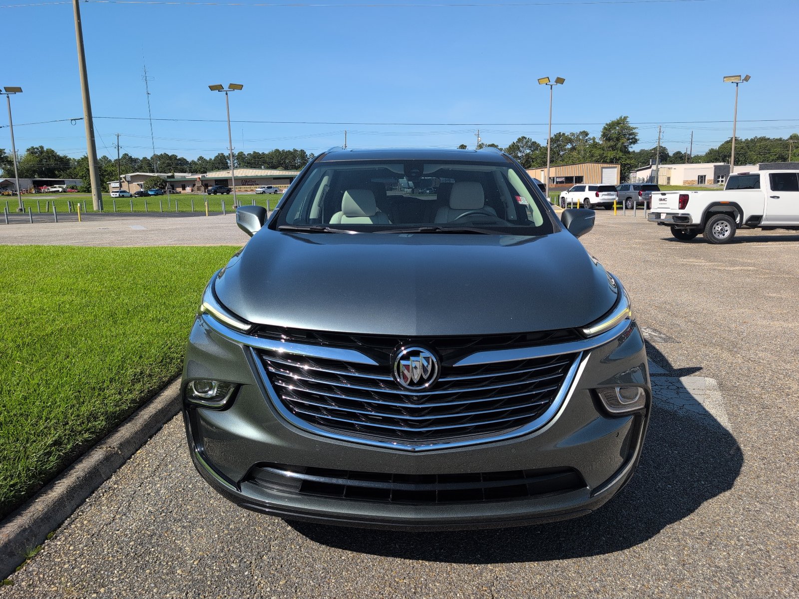 Used 2023 Buick Enclave Premium w/ Experience Buick Package FWD image 1