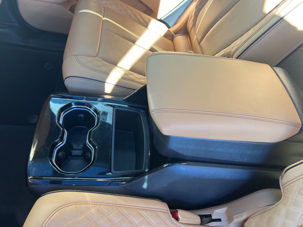 Used 2024 Jeep Grand Cherokee L Summit AWD/4WD image 21