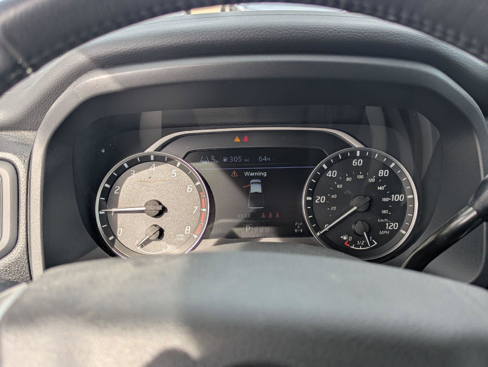 Used 2024 Nissan Titan SV w/ SV Utility Package image 28