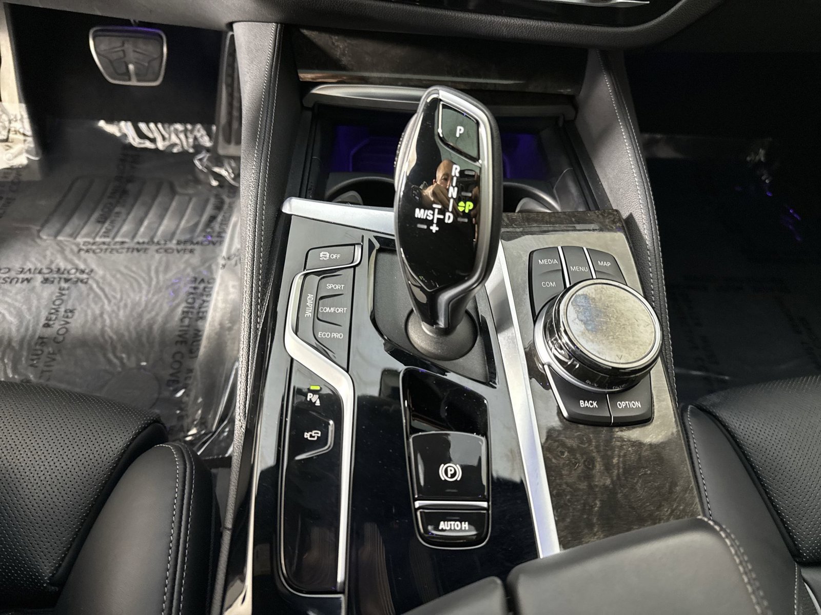 Used 2022 BMW M550i xDrive w/ Executive Package AWD/4WD image 18