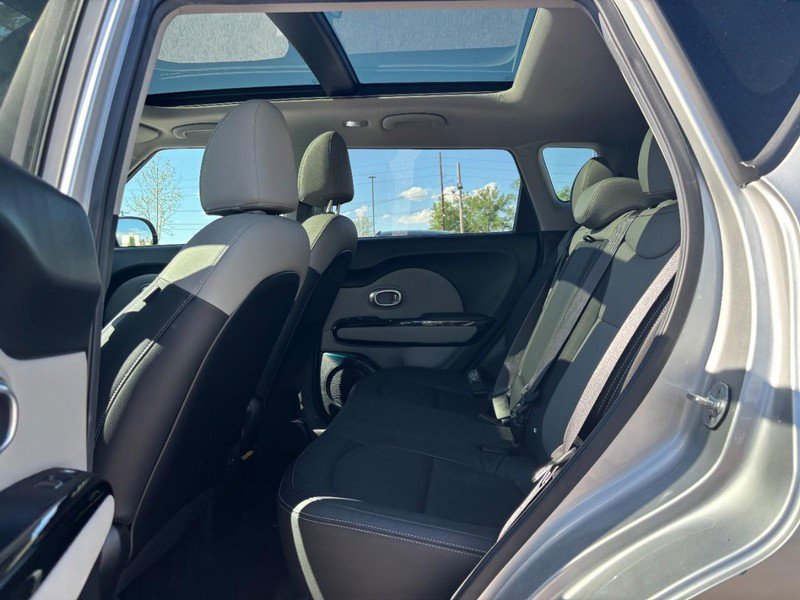 Used 2017 Kia Soul + w/ Primo Package image 10