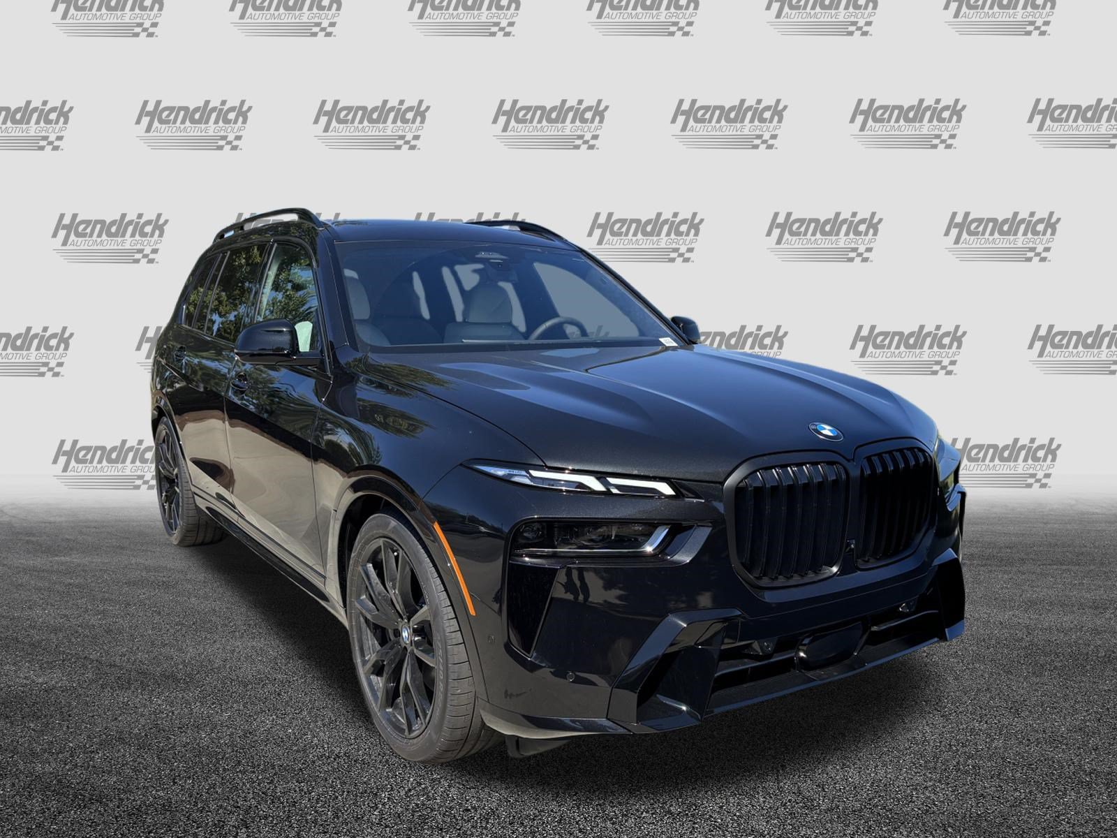 Used 2026 BMW X7 xDrive40i w/ M Sport Package AWD/4WD image 2
