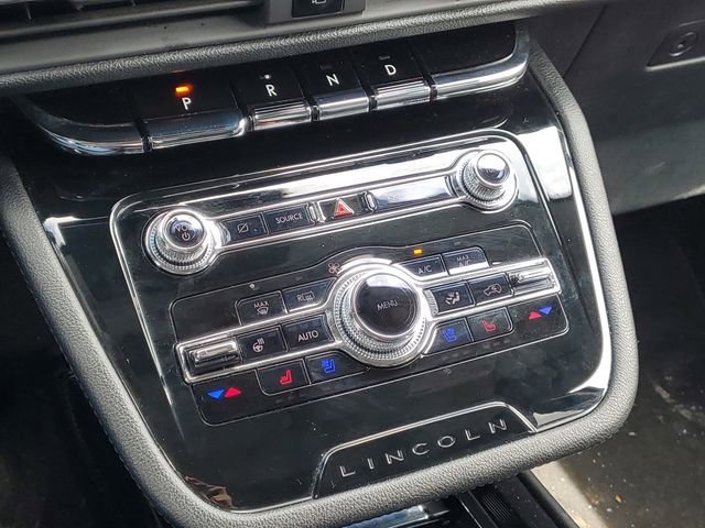 Used 2022 Lincoln Corsair Reserve w/ Equipment Group 201A AWD/4WD image 29