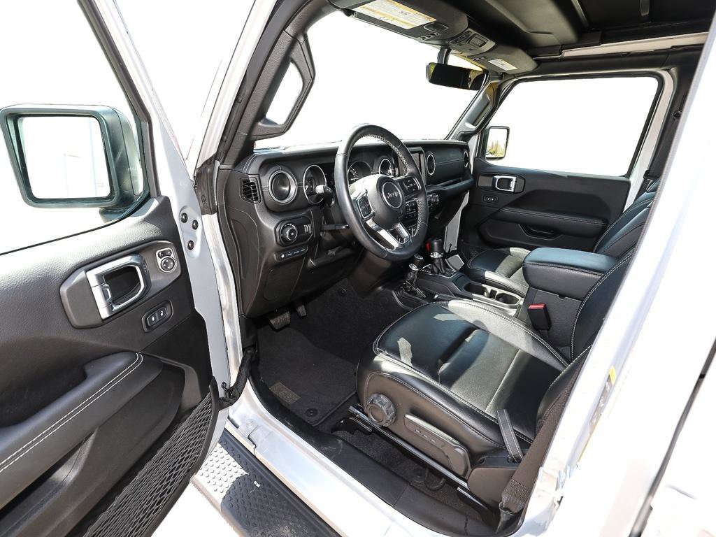 Used 2023 Jeep Wrangler Sahara w/ Cold Weather Group image 10