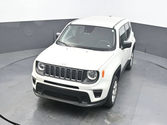 Used 2023 Jeep Renegade Latitude AWD/4WD image 46