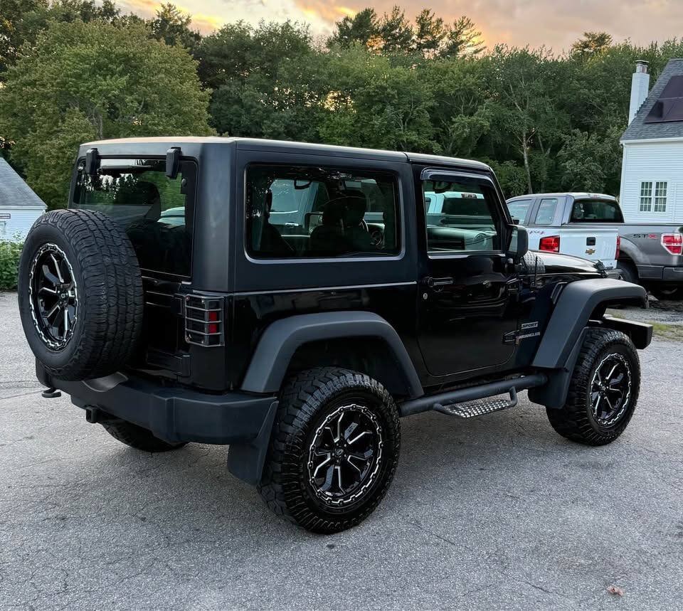 Used 2017 Jeep Wrangler Sport w/ Quick Order Package 24S AWD/4WD image 2
