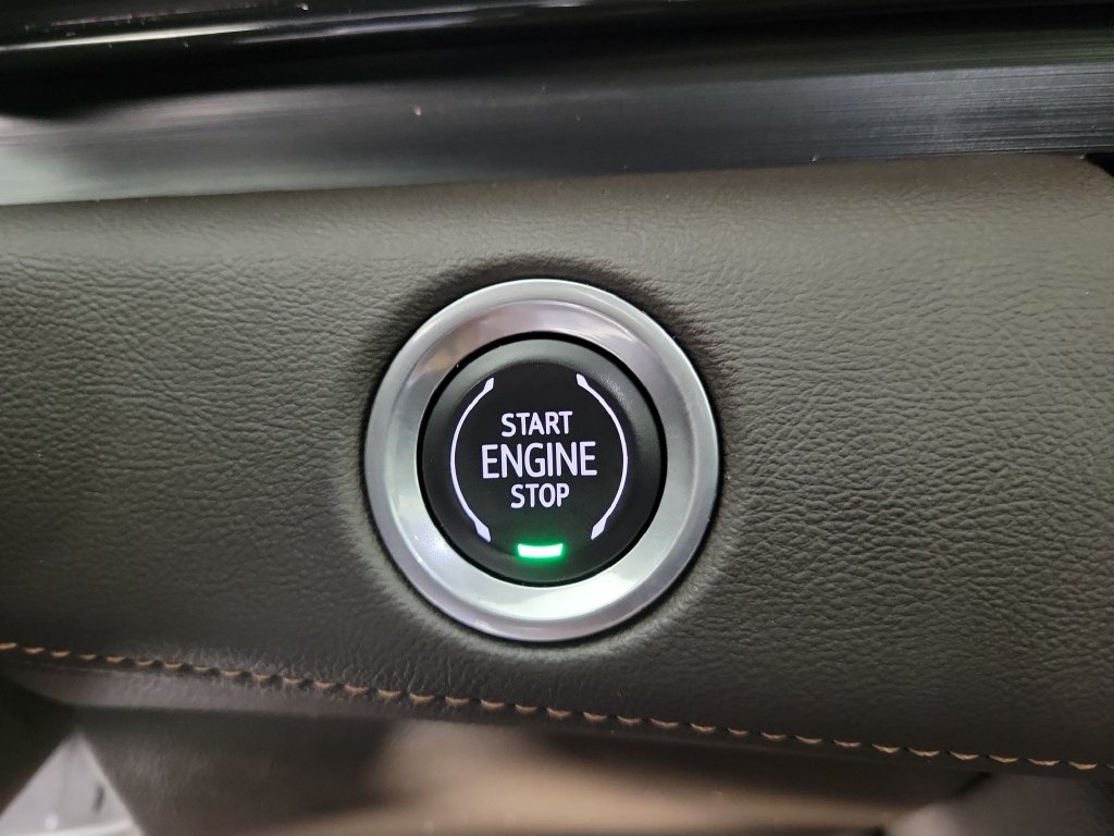 Used 2021 Cadillac Escalade Sport w/ Driver Assist Tech Package RWD image 33