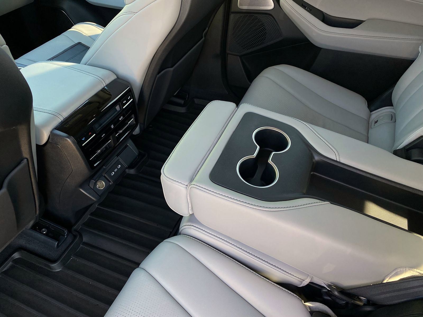 Used 2026 Acura MDX w/ Technology Package image 27