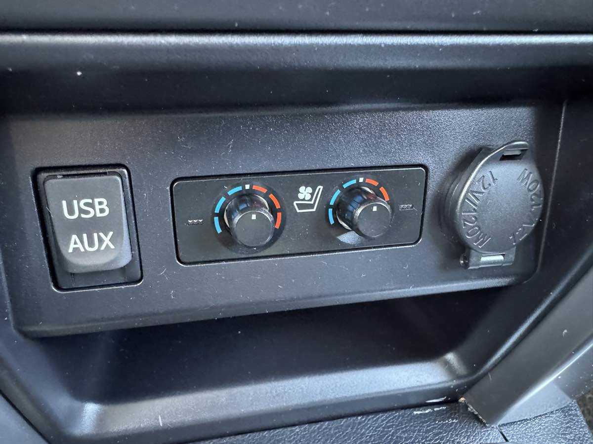 Used 2018 Toyota 4Runner Limited AWD/4WD image 29