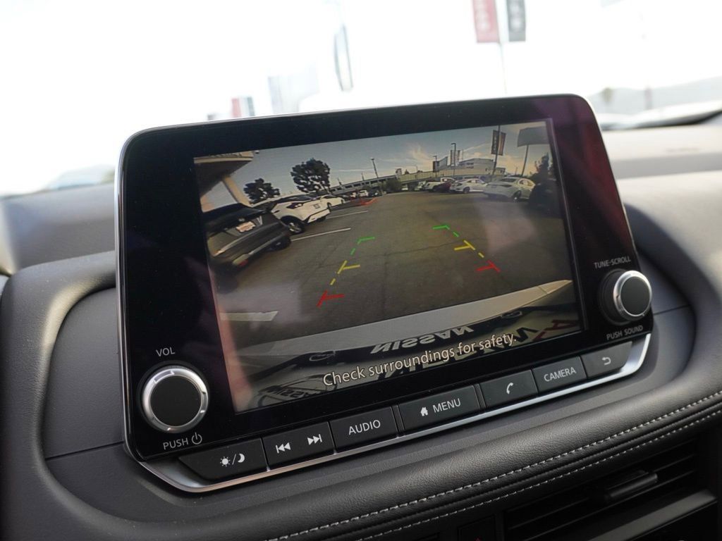 New 2025 Nissan Rogue S image 12