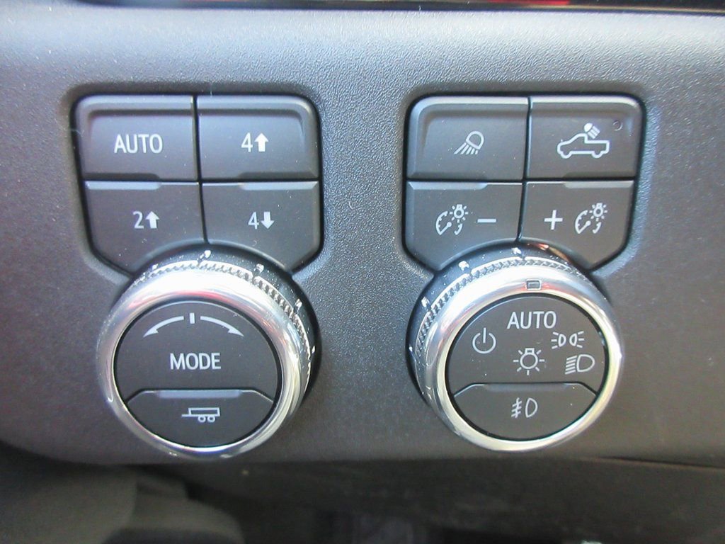 New 2026 GMC Sierra 3500 SLT w/ SLT Premium Package image 17