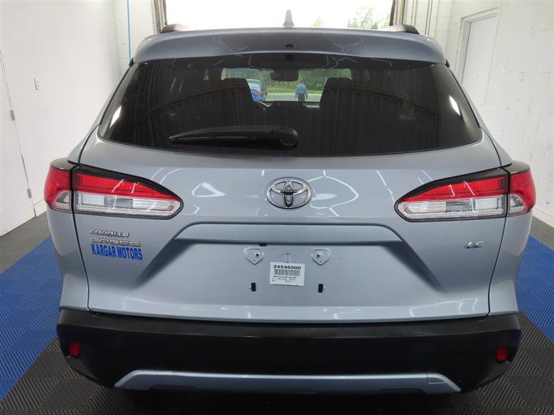 Used 2024 Toyota Corolla Cross LE FWD image 7