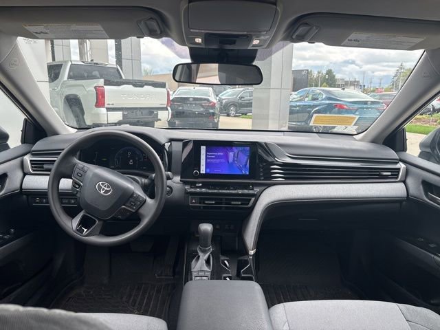 Used 2025 Toyota Camry LE AWD/4WD image 26