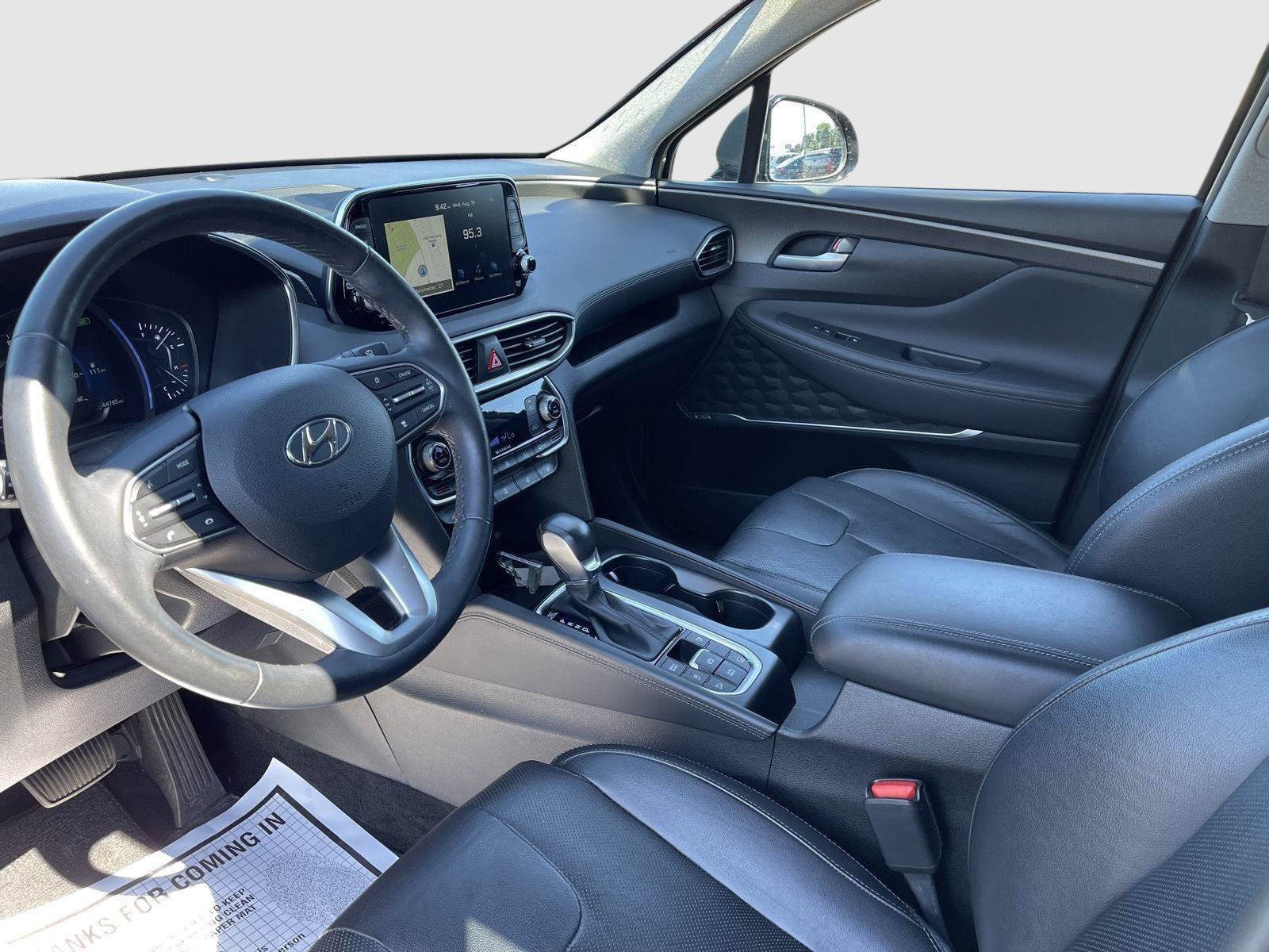 Used 2020 Hyundai Santa Fe Limited AWD/4WD image 4