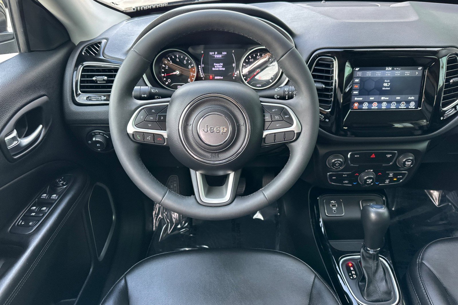 Used 2021 Jeep Compass Latitude image 14