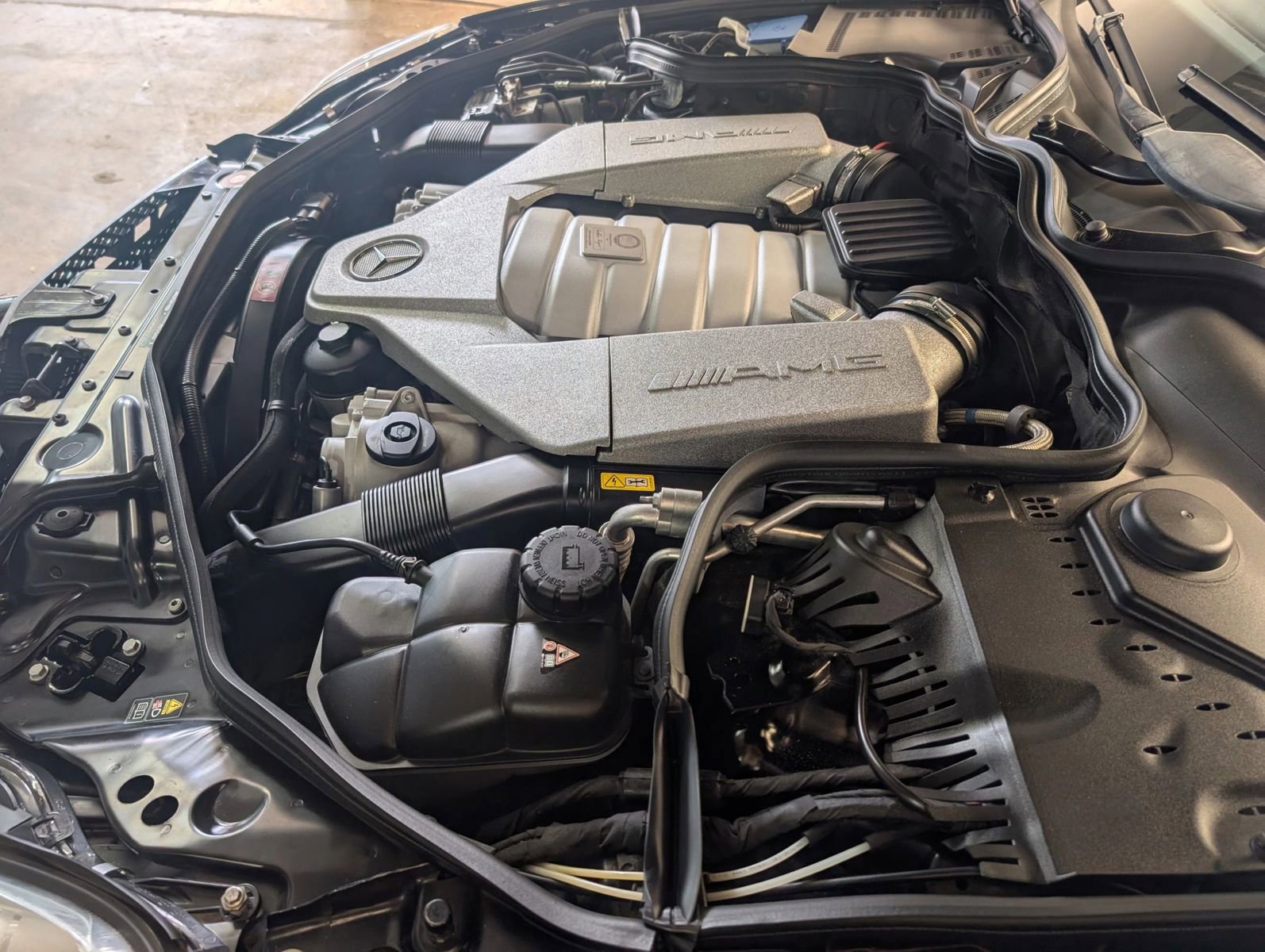 Used 2009 Mercedes-Benz CLS 63 AMG image 22