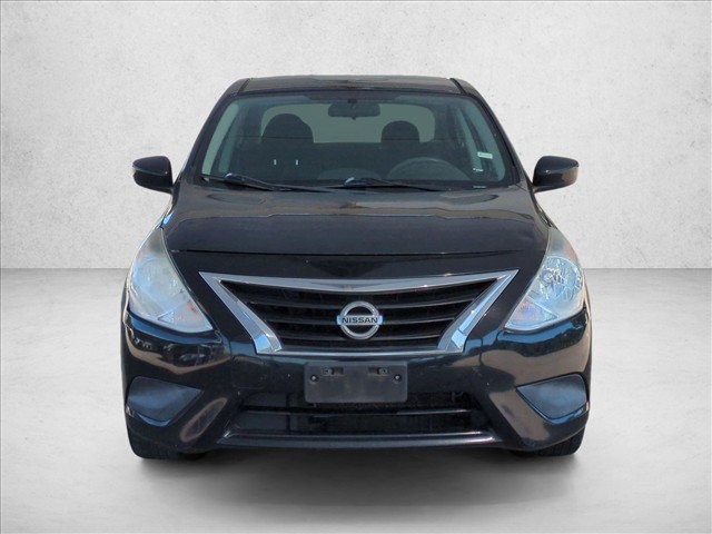 Used 2015 Nissan Versa SV FWD image 2