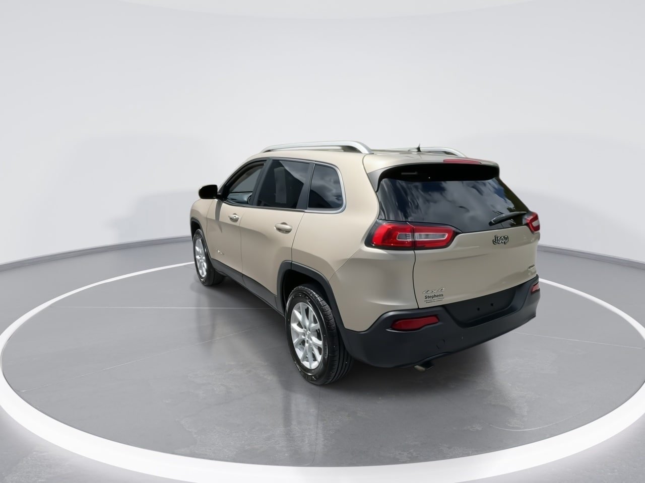 Used 2014 Jeep Cherokee Latitude AWD/4WD image 14