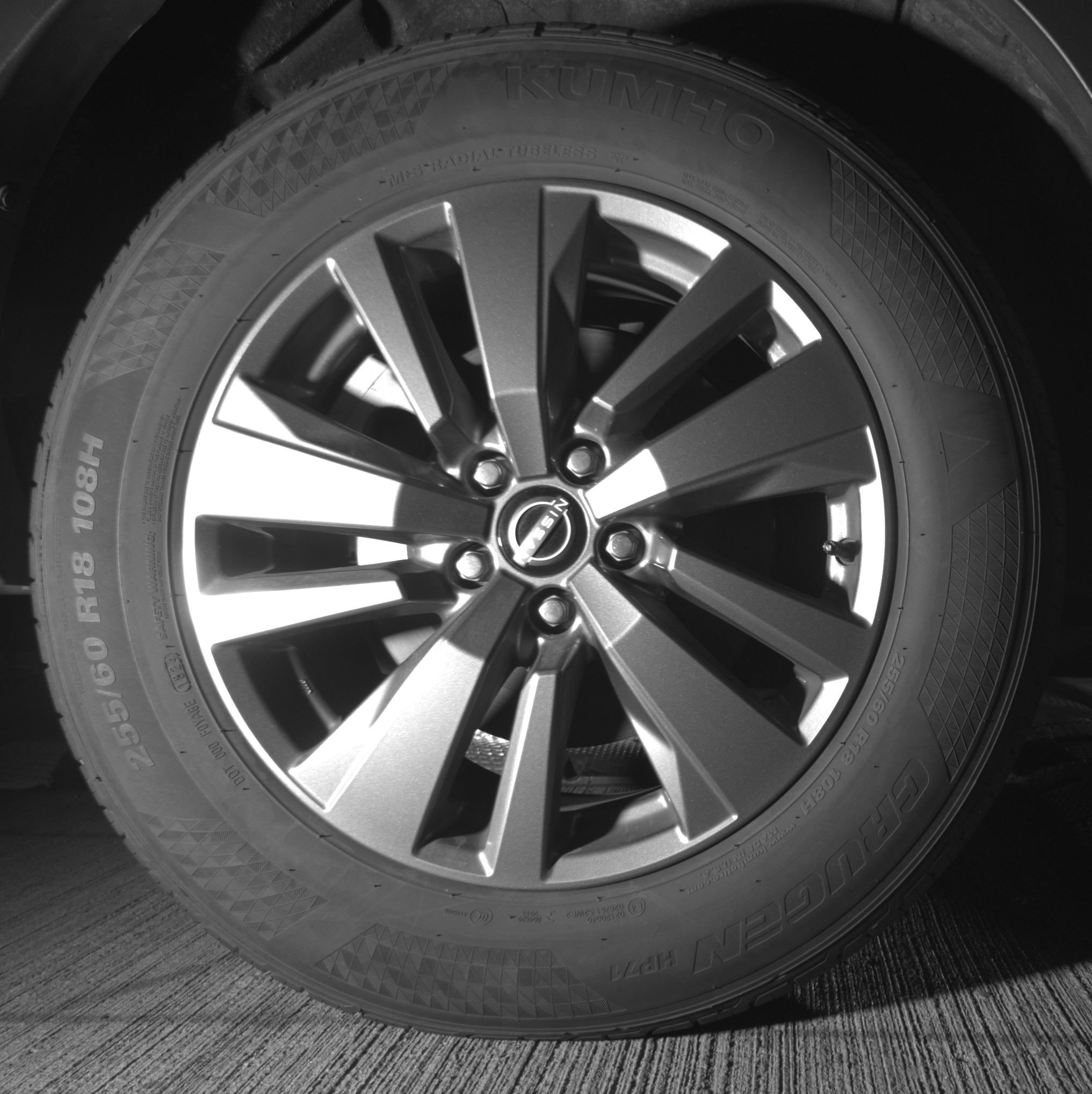 Used 2024 Nissan Pathfinder S FWD image 15