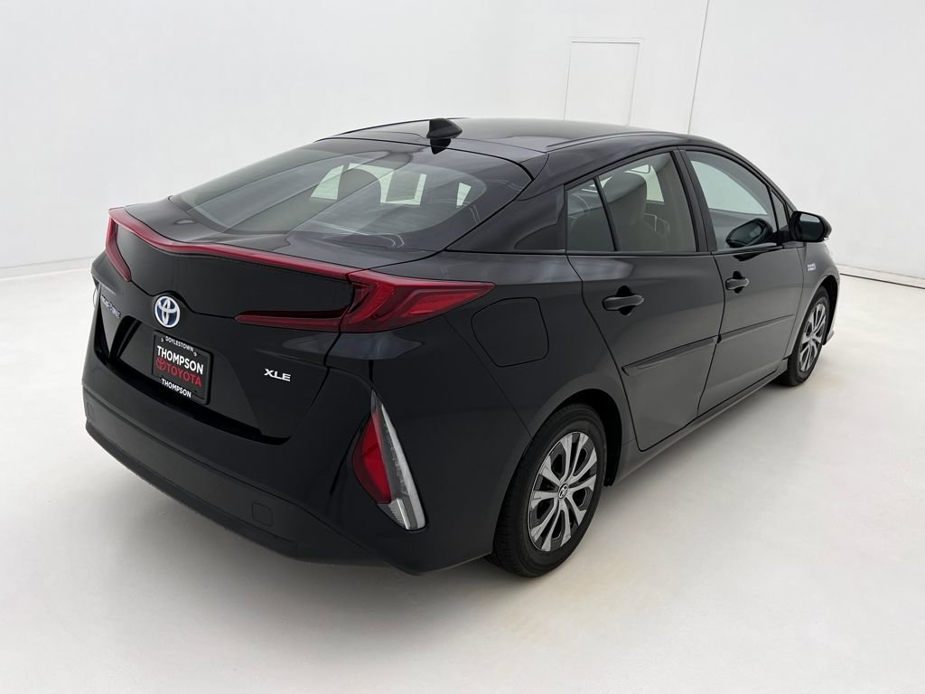 Used 2022 Toyota Prius Prime XLE image 7