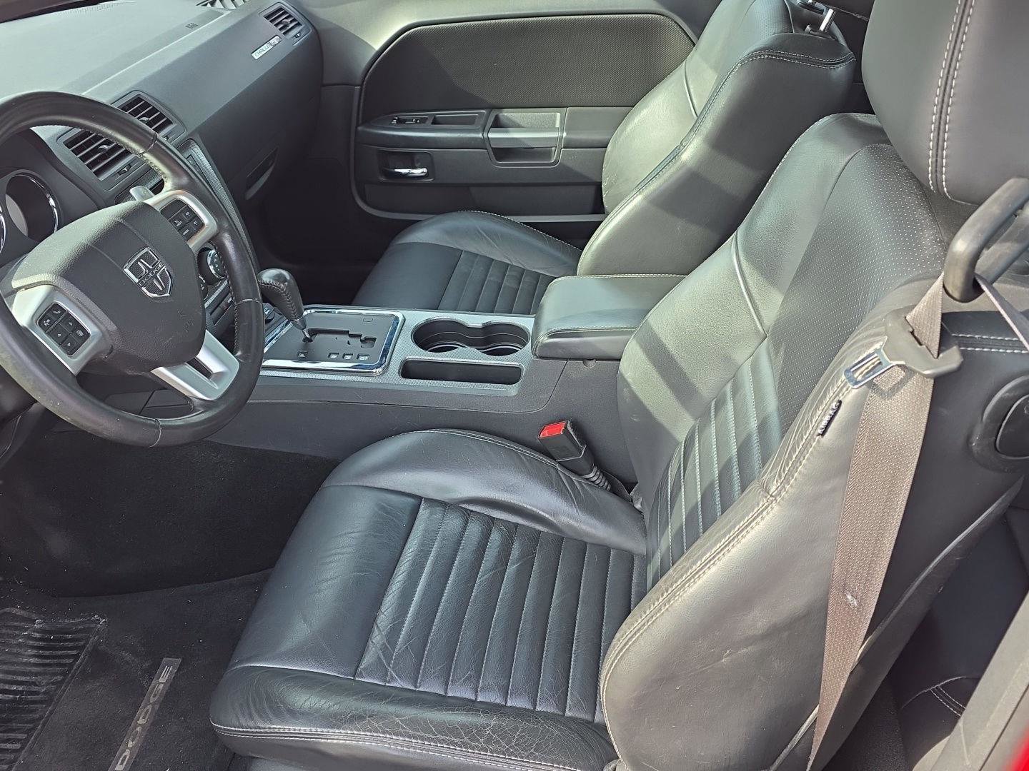 Used 2013 Dodge Challenger R/T Plus image 35