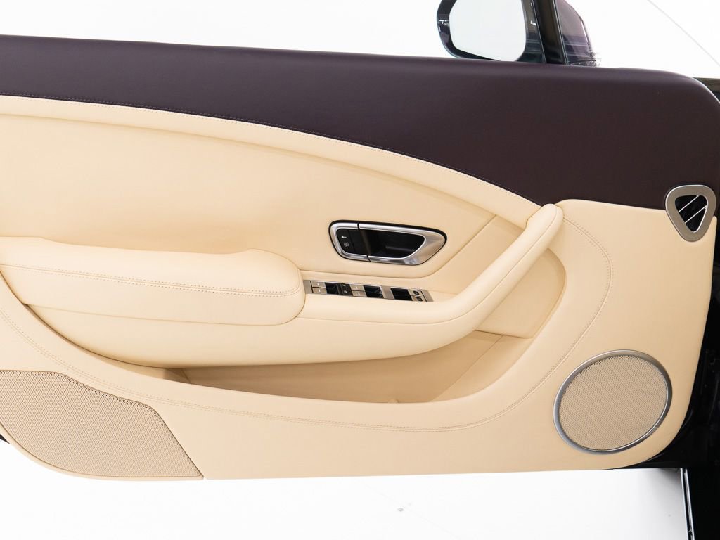 Used 2017 Bentley Continental GT image 11