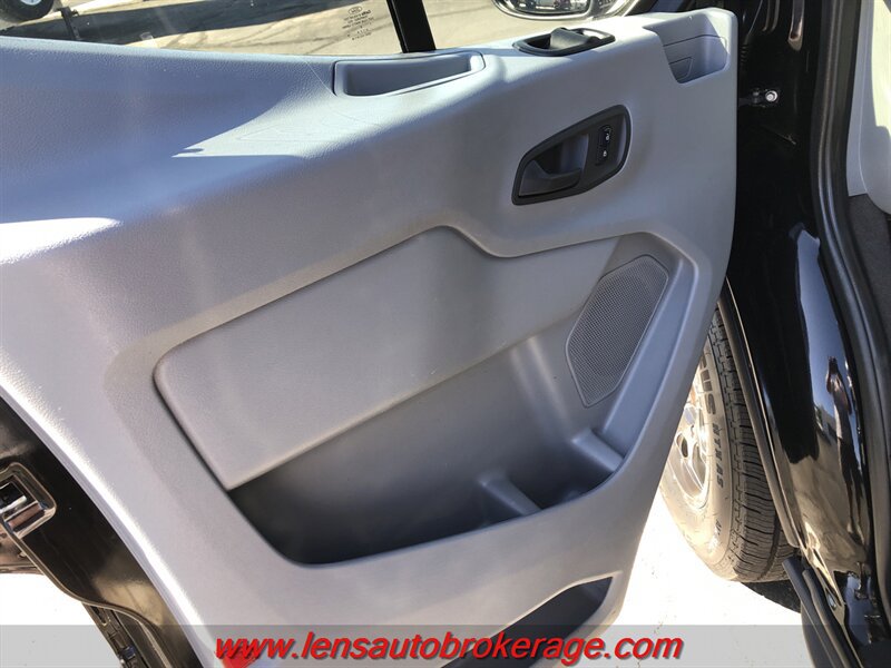 Used 2017 Ford Transit 350 XLT RWD image 8