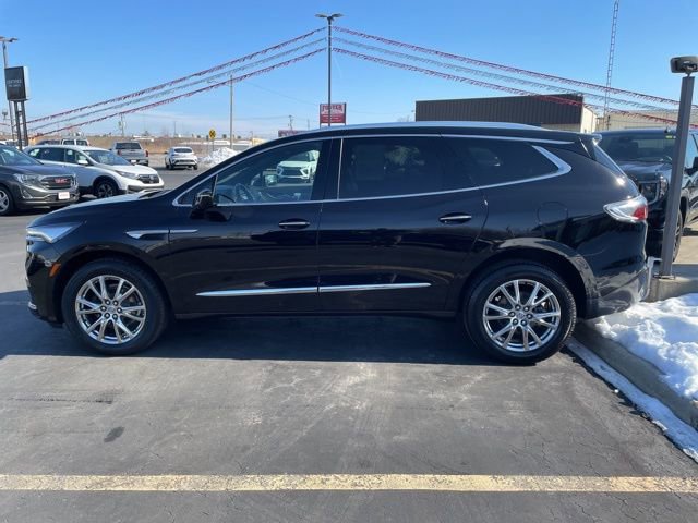 Used 2023 Buick Enclave Essence w/ Experience Buick Package image 4