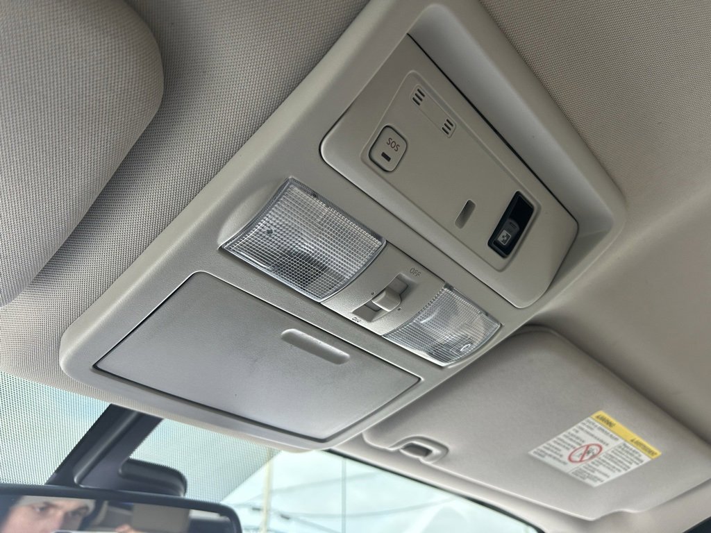 Used 2018 Nissan Titan SL w/ Chrome Package image 26