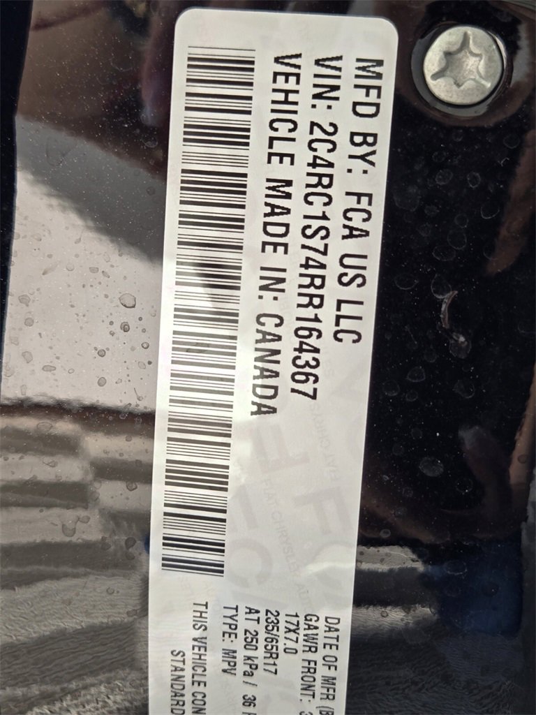 Used 2024 Chrysler Pacifica Select image 16