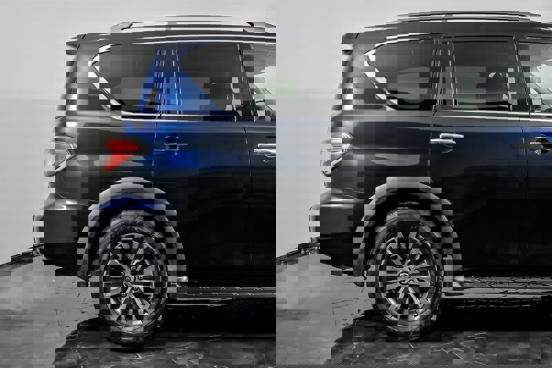 Used 2019 Nissan Armada SL w/ Premium Package image 12