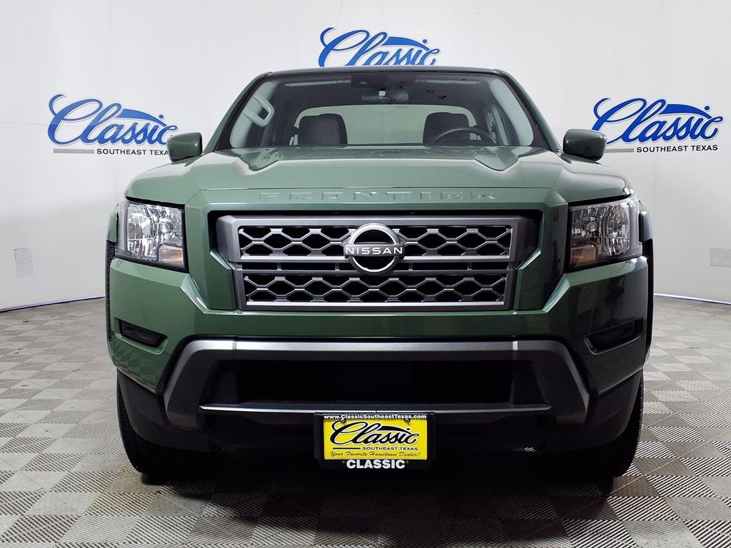 Used 2024 Nissan Frontier SV w/ Technology Package RWD image 3
