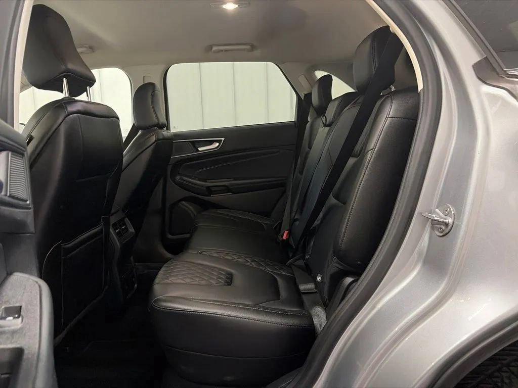 Used 2024 Ford Edge Titanium AWD/4WD image 14