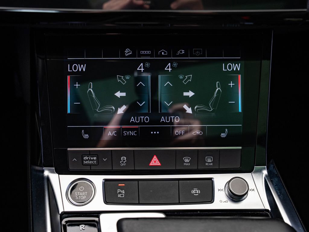 Used 2021 Audi e-tron Premium w/ Convenience Plus Package AWD/4WD image 36