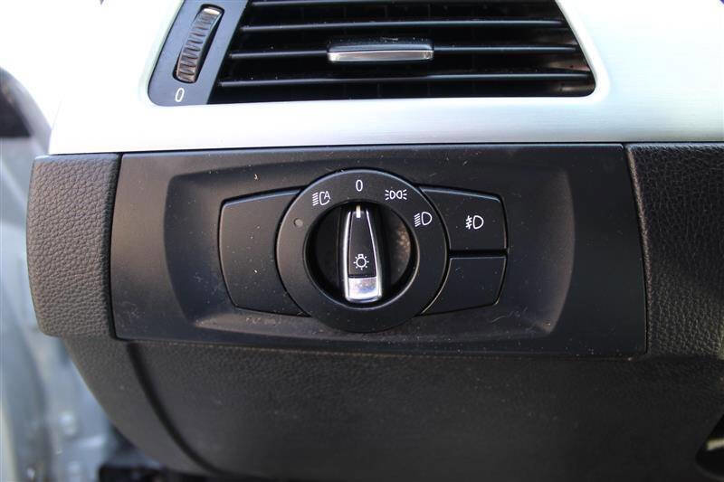 Used 2011 BMW 328i Coupe RWD image 16