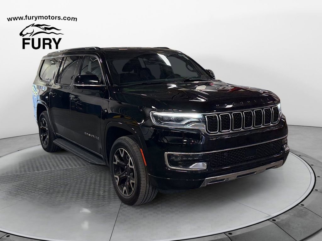 Used 2025 Jeep Wagoneer L Series III AWD/4WD image 1
