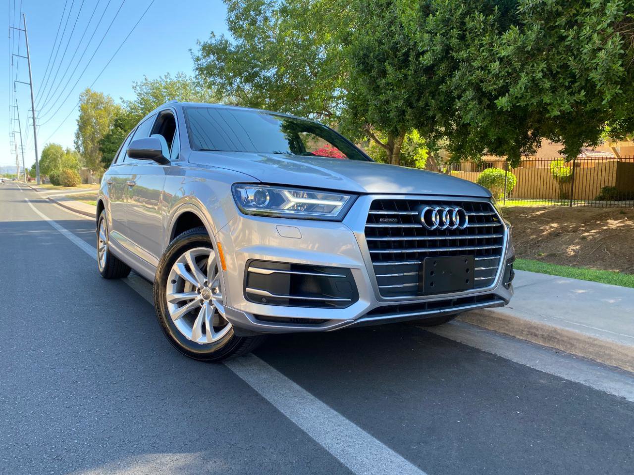 Used 2019 Audi Q7 3.0T Premium w/ Convenience Package AWD/4WD image 4