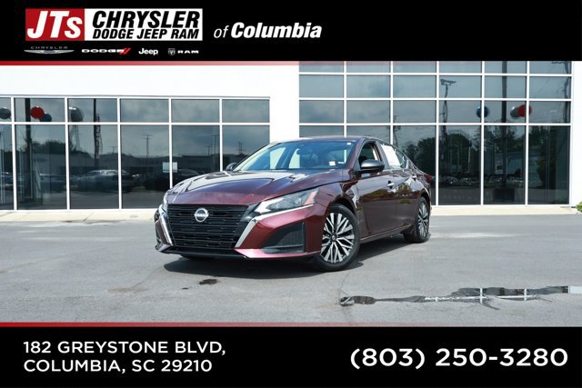 Used 2024 Nissan Altima 2.5 SV