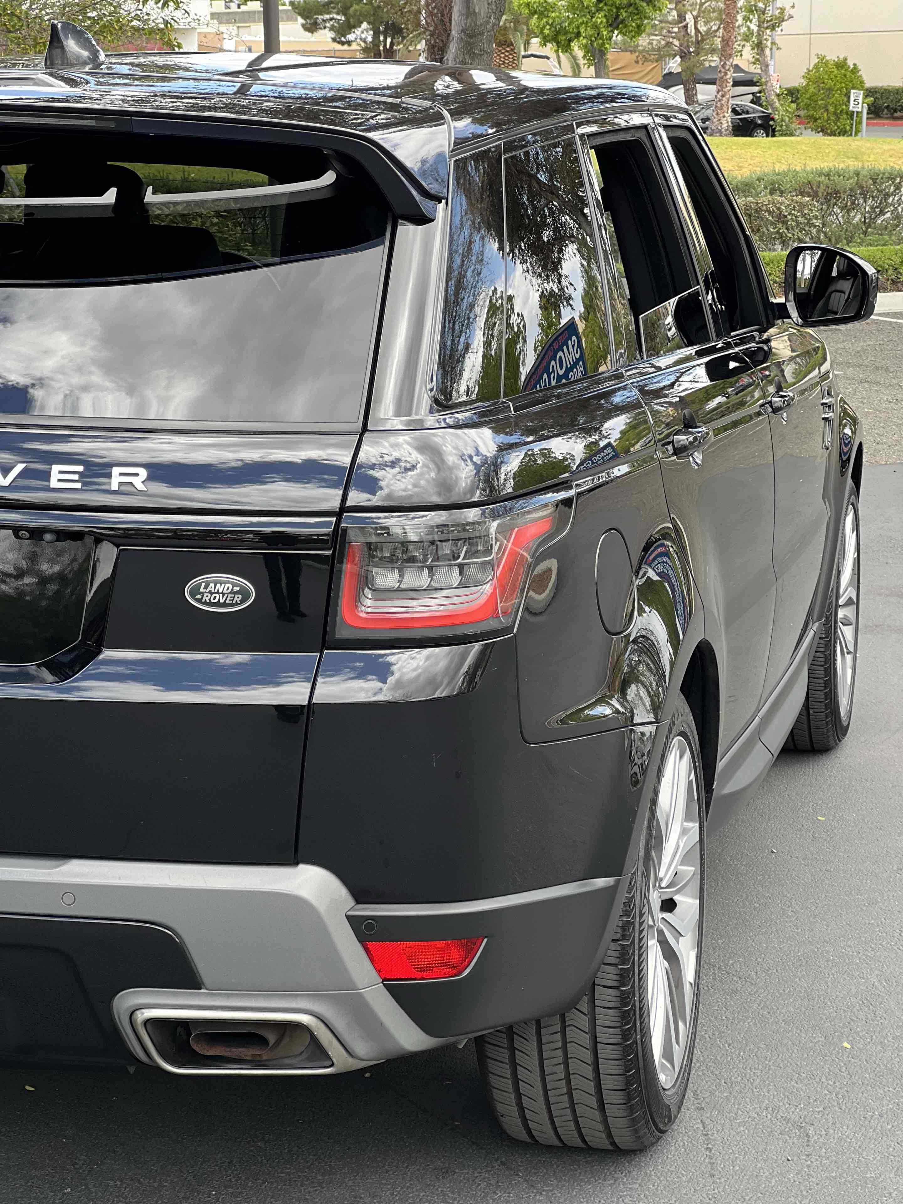 Used 2020 Land Rover Range Rover Sport SE AWD/4WD image 56