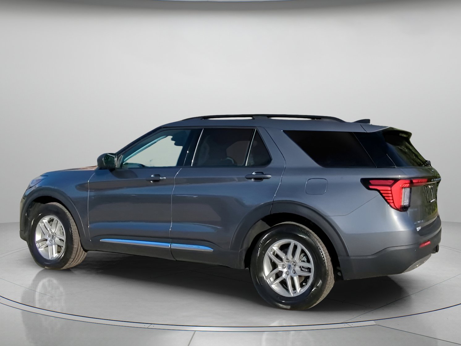 New 2025 Ford Explorer Active w/ Active Comfort Package image 18