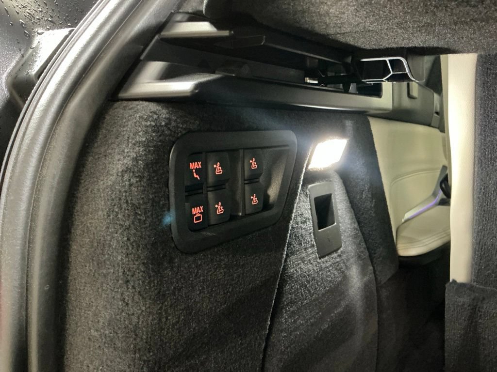 Certified 2026 BMW X7 xDrive40i w/ M Sport Package AWD/4WD image 33