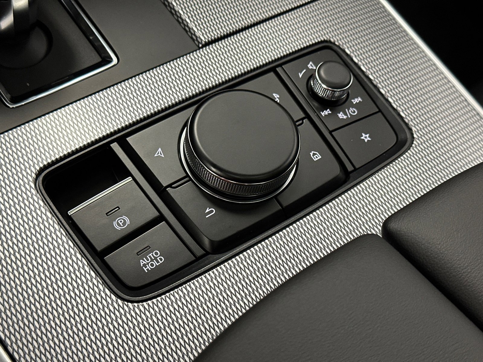 New 2025 MAZDA CX-90 Plug-In Hybrid w/ Premium Plus image 35