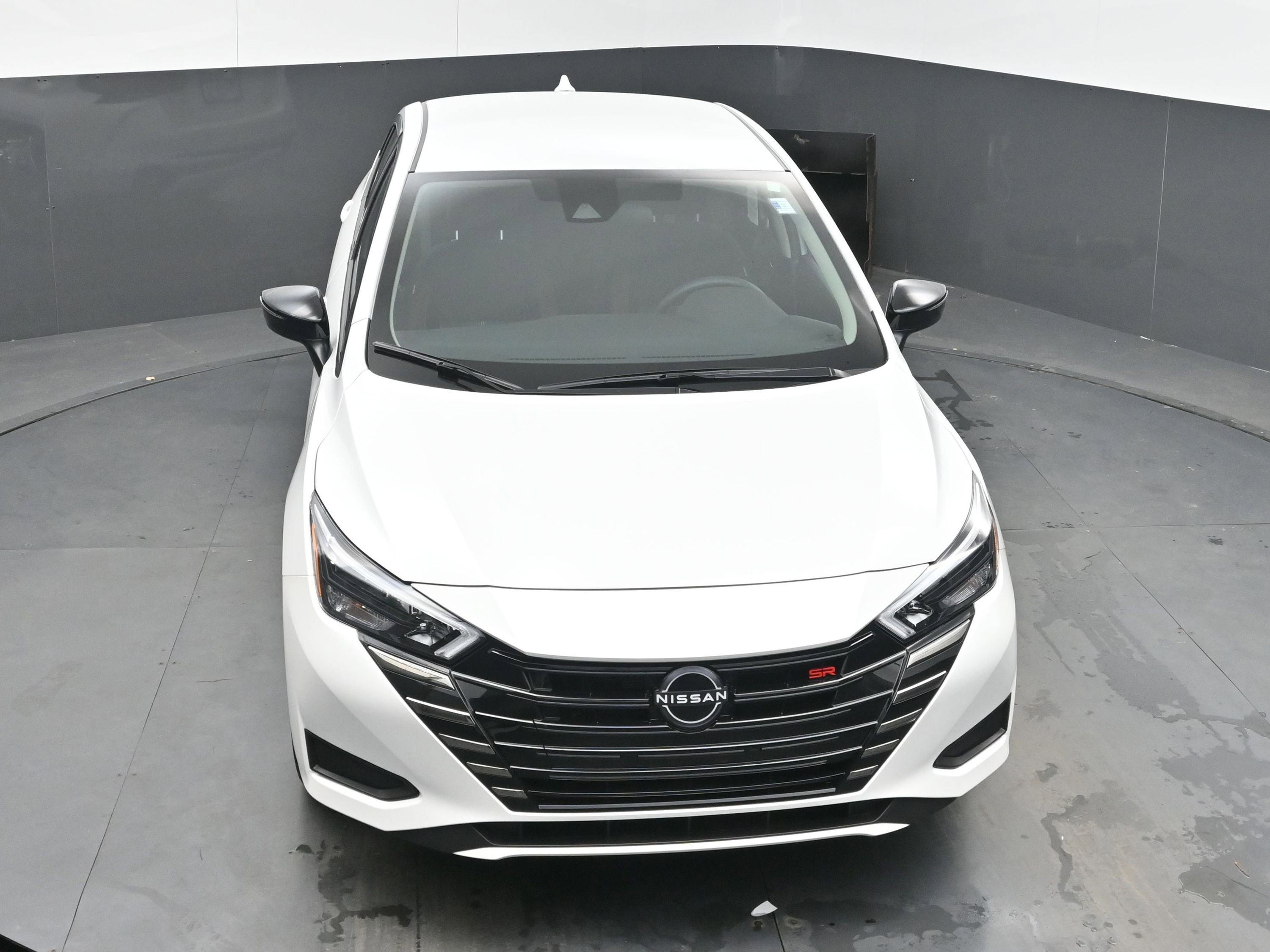 Certified 2025 Nissan Versa SR w/ Trunk Package image 32